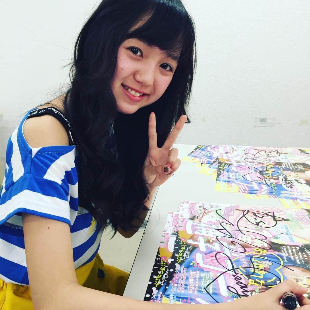 ニコ☆プチのインスタグラム：「アルジーイベント組はリンとサアヤ！イオンモール浜松市野で11時半からスタートだよ！みんな遊びにきてね！ #アルジー #ニコプチ #イオンモール浜松市野 #高田凛 #中村紗亜也」