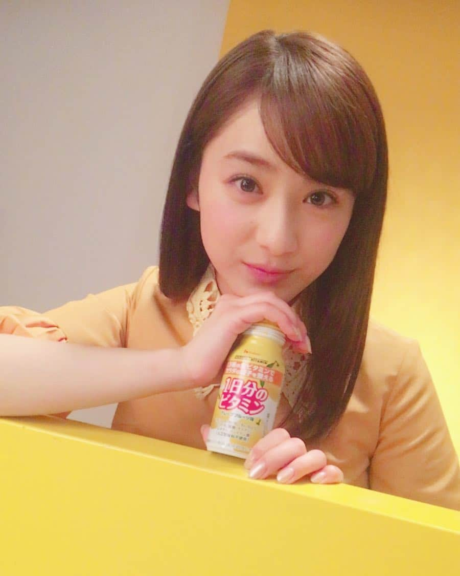 平祐奈さんのインスタグラム写真 - (平祐奈Instagram)「本日より[1日分のビタミン]新CMがO.Aです🍋ぜひコンビニで見つけてね😉1日これ1本飲んで健康な毎日を過ごして下さい♡ #1日分のビタミン  #これ1本で13種類のビタミンが取れちゃうのよ #いますぐ飲んでね」3月31日 15時44分 - yunataira_official