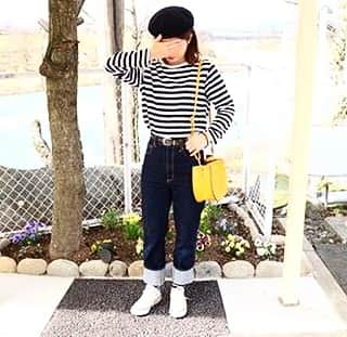 RANKING CHUUN fashionランキングチューンさんのインスタグラム写真 - (RANKING CHUUN fashionランキングチューンInstagram)「. RANKING CHUUN fashion . @_ariiisu_ さんの ＜春の大人カジュアルコーデBEST5＞ . 第２位はシンプルカジュアルコーデ✨ . ボーダートップス▶︎ @gu_global デニム▶ @gu_global バッグ▶  @gu_global スニーカー▶ @converse_jp ♥ワンポイント ボーダーにデニムとかなりシンプルですがポイントはベレー帽とイエローの鞄です！シンプルコーデなどにワンポイントカラーをもってきたり帽子などもってくるとお洒落度アップです！ . 次はいよいよ第１位の発表です💎 どんなコーデが登場するでしょうか😆！ . #rankingchuun #ファッション#fashion  #オシャレ #きょコ #着画 #instafashion #ootd  #おしゃれさんと繋がりたい #フォローミー  #いつコ #outfit  #大人カジュアルコーデ#大人コーデ #上品コーデ #コーディネート探検隊 #ユニジョ#ジユジョ #ママコーデ #カジュア ル #コーデ女子部 #ootd_kob #カフェ #カジュアルコーデ #トレンド #春コーデ」3月27日 21時14分 - ranking_chuun_fashion