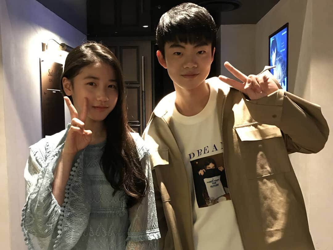 イ・レさんのインスタグラム写真 - (イ・レInstagram)「🎉7년의밤 VIP시사회. 🎊감사한 순간들.#남다름#이레#탕준상#정준원 #이대로만커다오」3月27日 19時07分 - leere0312