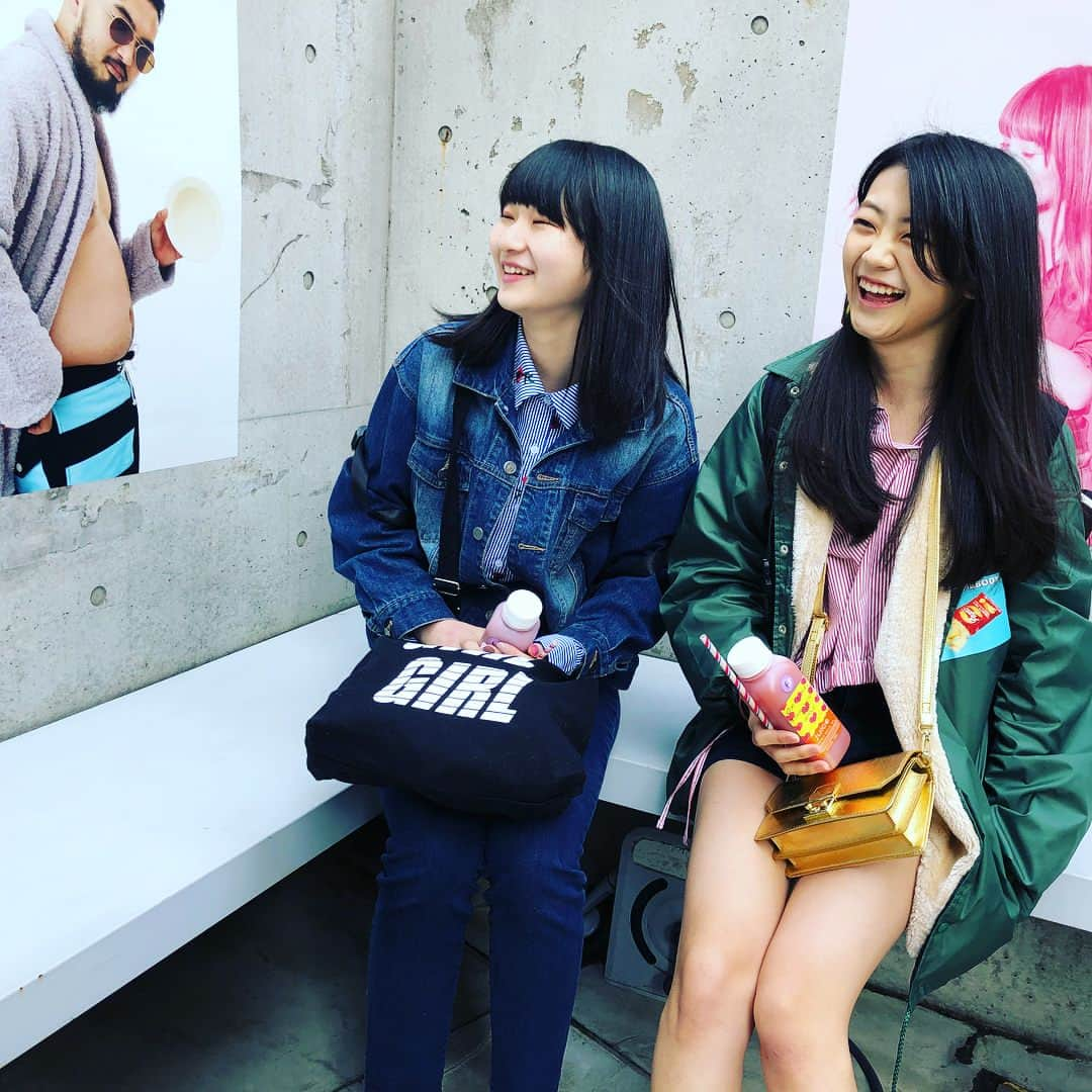 TEENAGERSさんのインスタグラム写真 - (TEENAGERSInstagram)「KANA&NENE✨ ＊ 話題のキッピーズココクリームに行ってみた❤️ https://www.youtube.com/watch?v=EH7txwpZFs0 ＊ #オフショット #後ろの男性のインパクトが笑 #YouTuber #TEENAGERSjapan #TEENAGERSTV #TEENAGERSTOKYO #TEENAGERSOSAKA」3月28日 13時32分 - teenagersjapan