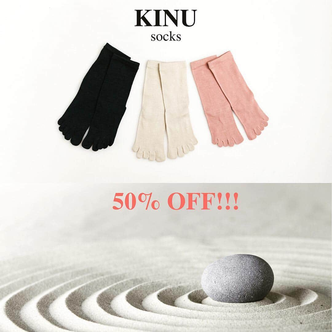 KINUさんのインスタグラム写真 - (KINUInstagram)「LAST MINUTES SPECIAL!!! Ends this SUNDAY  The Five Finger 100% Silk Socks from Japan🇯🇵@kinukic  Link→ https://www.kickstarter.com/projects/1316506085/kinu-the-five-finger-100-silk-socks-from-japan  #craftmanship #madeinjapan #kickstarter #silk #organicfashion #zen #socks #tabi #kinu #yoga #running #gift #fashion #japan #mensfashion」3月28日 23時19分 - kinukic