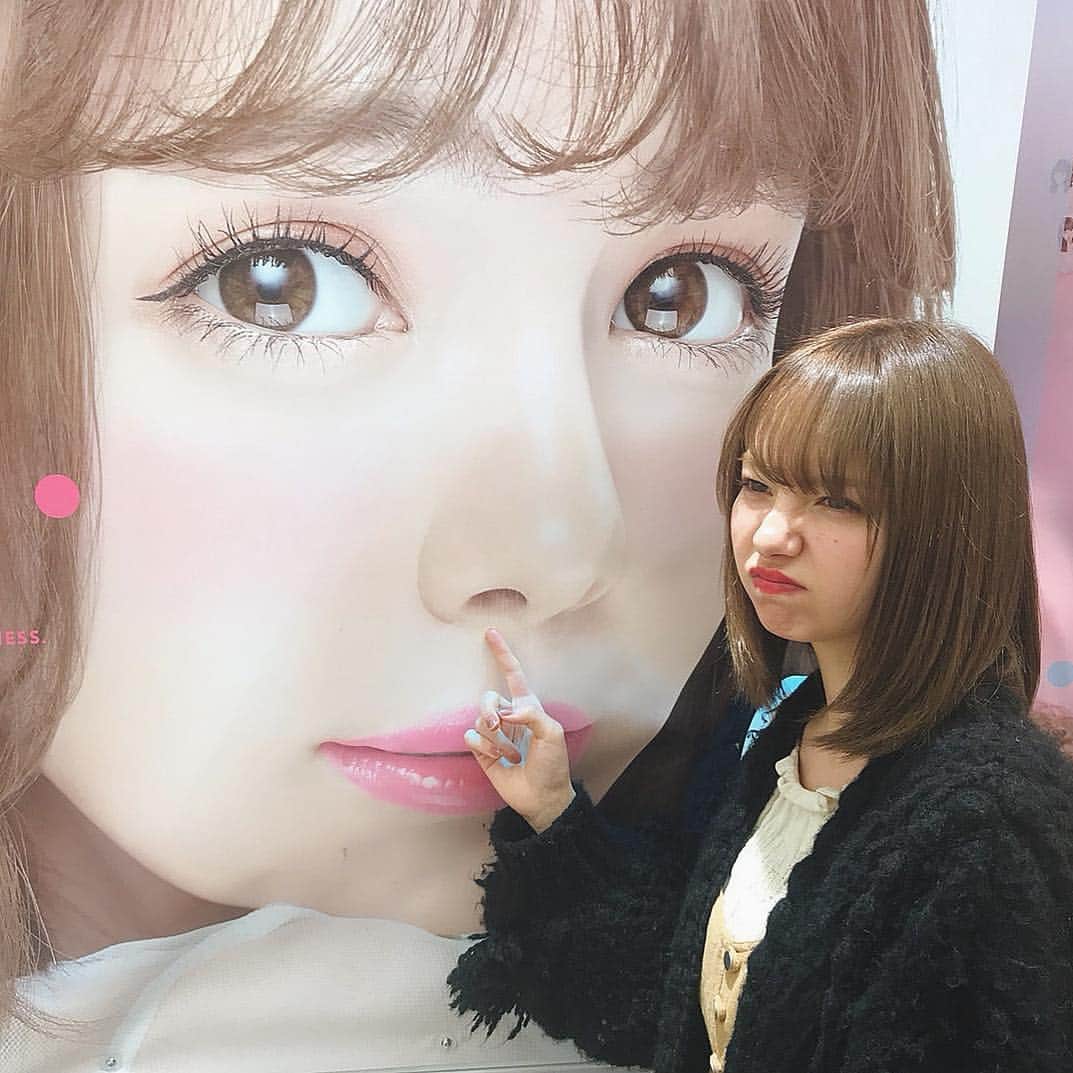 芸能人　鼻毛 柴田あやなさんのインスタグラム写真 - (柴田あやなInstagram)「鼻毛 足されがち」3月