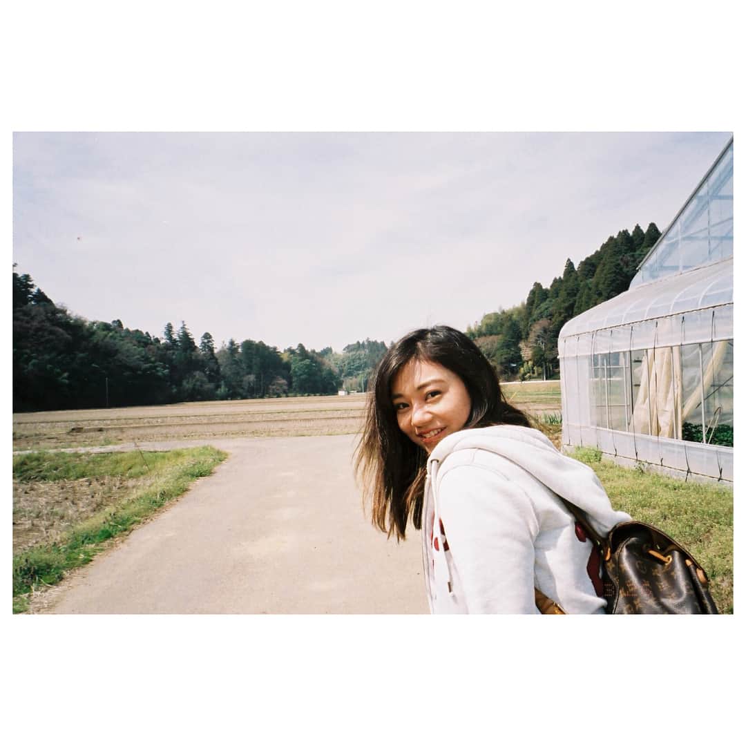 のインスタグラム：「#おはよう☀️ 気持ちよかったなーここ🚗🏔🌳 #photo #daily #데일리  #followme #instagood #instagram #인스타그램 #sashidemizuki #指出瑞貴 #사시데미즈키 #mizukisashide #さ私服」
