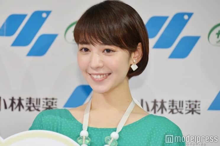 吉谷彩子さんのインスタグラム写真 - (吉谷彩子Instagram)「今日は小林製薬さんのサラサーティの30周年記念イベントでした☺️ サラサーティの日制定式典ということで、今限定コラボ中のマイメロちゃんと壇上しました☺️ 私もサラサーティCMをやらせていただいて、早三年です。 女性ならではの悩みや、 普段聞けないような事、たくさん聞けてとても勉強な１日😌 30年間も女性の悩みを考え進化し続けているサラサーティをこれからも生活の一部として利用していけたらなぁ、と思います☺️ 今日はありがとうございました、そして、これからもサラサーティよろしくお願いします！  写真はモデルプレスさんから  #小林製薬#サラサーティ#30周年  #マイメロ ちゃん」3月29日 17時57分 - ayako_yoshitani