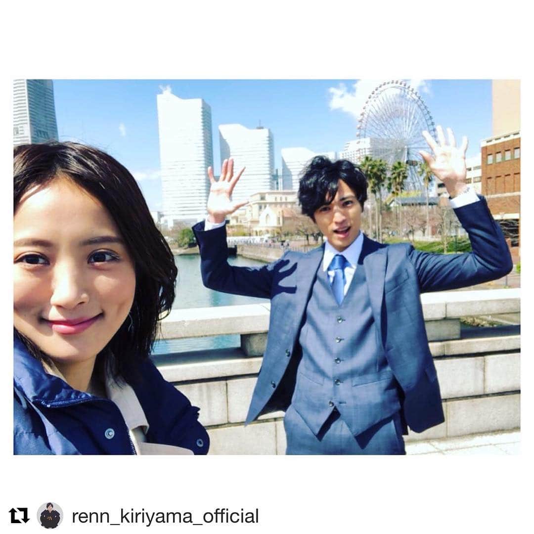夏菜さんのインスタグラム写真 - (夏菜Instagram)「この前の作品でも一緒だった雪男こと桐山漣くん☃️ 今回の作品ではもう雪が降る心配はなさそうです😂☀️ デイジーラックではアダルト担当します２人です💋笑 いつも笑ってばっかり楽しい現場ですわ💚 おたのしみに😘  #Repost @renn_kiriyama_official with @get_repost ・・・ ・ デイジー・ラック絶賛撮影中〜！ 4/20よりスタート！ ・ #薫大和組 #デイジーラック #NHK #ドラマ10 #actor #Japan #Tokyo #kiriyamarenn  #桐山漣」3月29日 21時10分 - natsuna_official