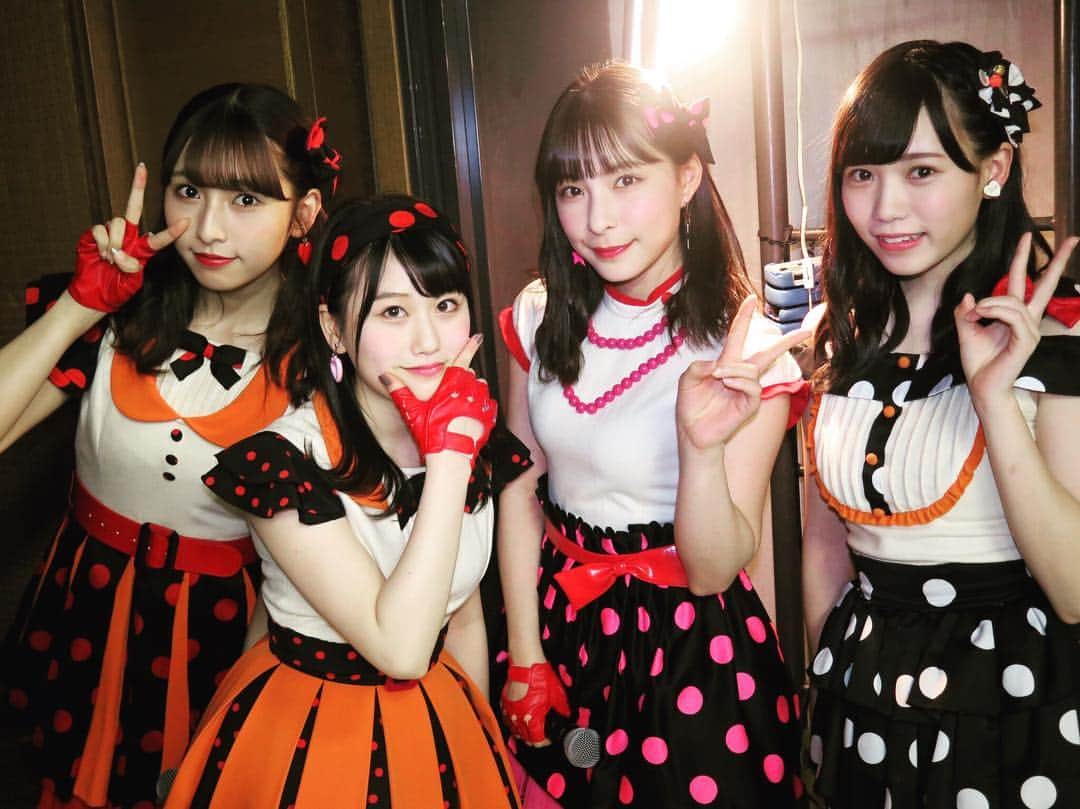のインスタグラム：「😊💕 . . #hkt48  #仲良し」