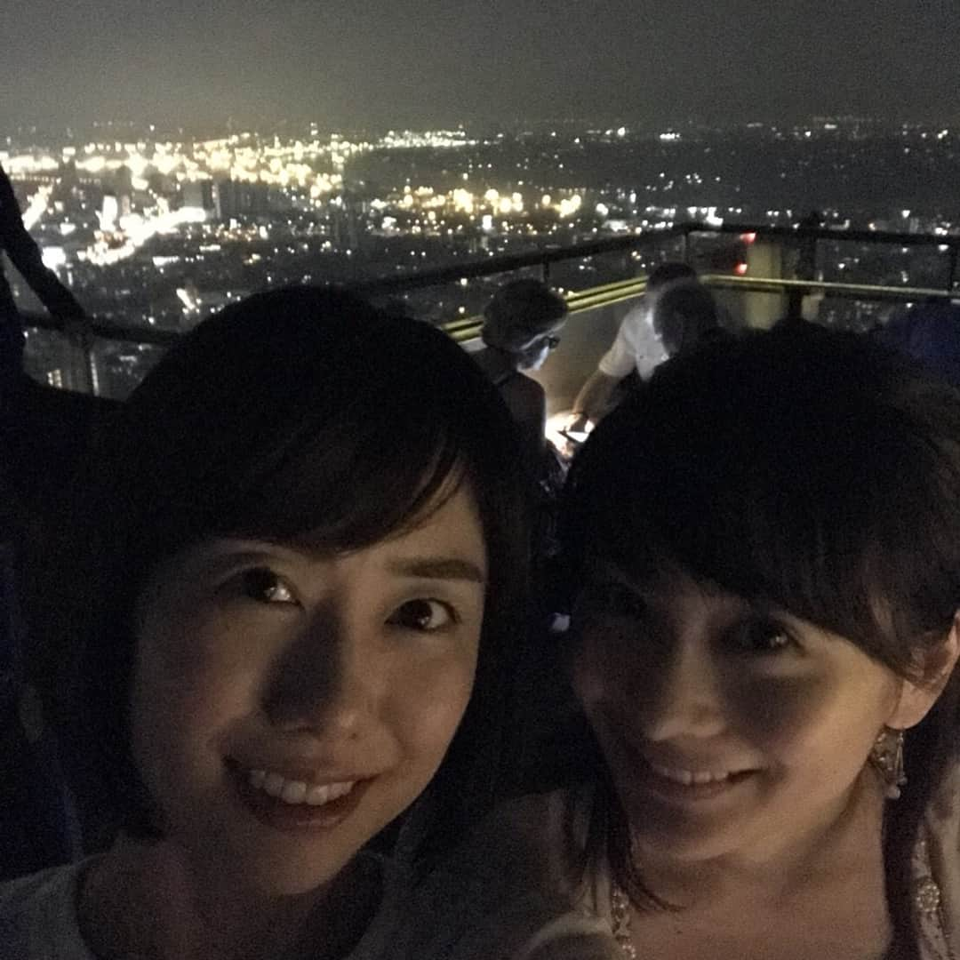 高見侑里さんのインスタグラム写真 - (高見侑里Instagram)「◡̈♥︎ 大好きな#山﨑夕貴 ちゃんが、夕貴ちゃんの大好きな彼と結婚💍 本当に本当におめでとう♡♡♡ #一緒にいろんなところに旅行したね #夕貴ちゃんの手作りアルバム #次はどこに旅しよっか #夕貴ちゃんの幸せを心から願っています」3月30日 7時17分 - yuri_takami_official