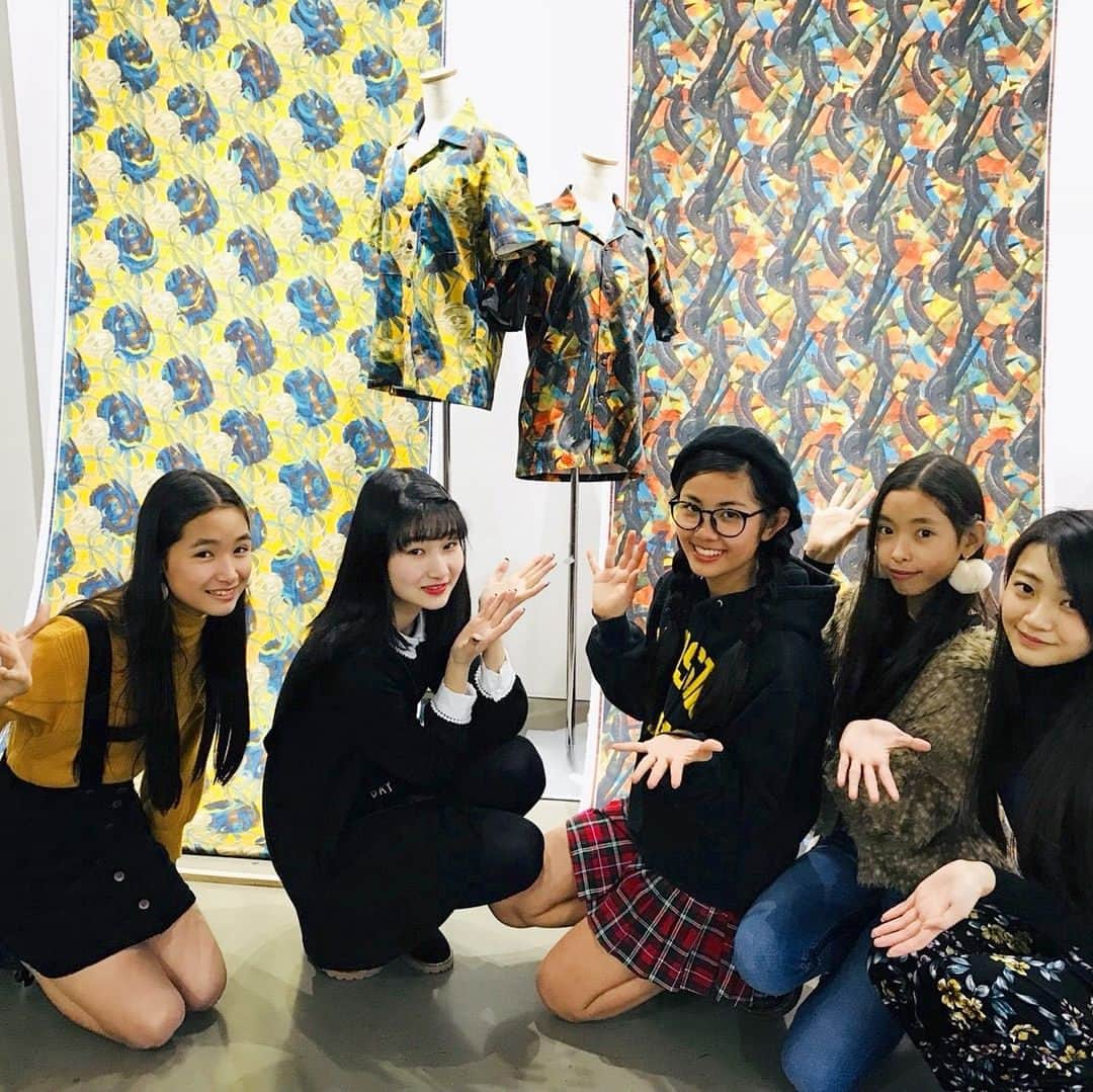 TEENAGERSのインスタグラム：「美大の卒展【#ZOKEI展】の 素敵な作品を紹介させていただきました💕💖 ＊ ぜひご覧ください😘 https://youtu.be/biKYaOl-4UU ＊ 写真はそのなかでもとくにお気に入りの作品です✨✨ ＊ #東京造形大学 #造形大 #美大 #tokyozokeiuniversity #PR #YouTuber #TEENAGERSjapan #TEENAGERSTV #TEENAGERSTOKYO」