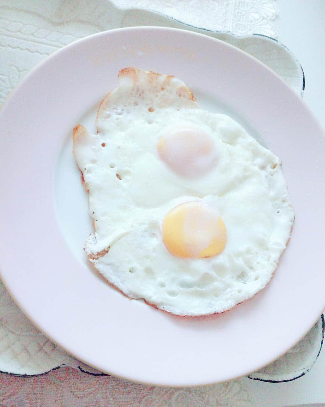 恋汐 りんごさんのインスタグラム写真 - (恋汐 りんごInstagram)「🥚🥚(Ｕ 'ᴗ' Ｕ)🥚🥚 #breakfast  #morning  #eggs  #クッキンアイドルりんりん汐りん」3月7日 15時47分 - sioringogo