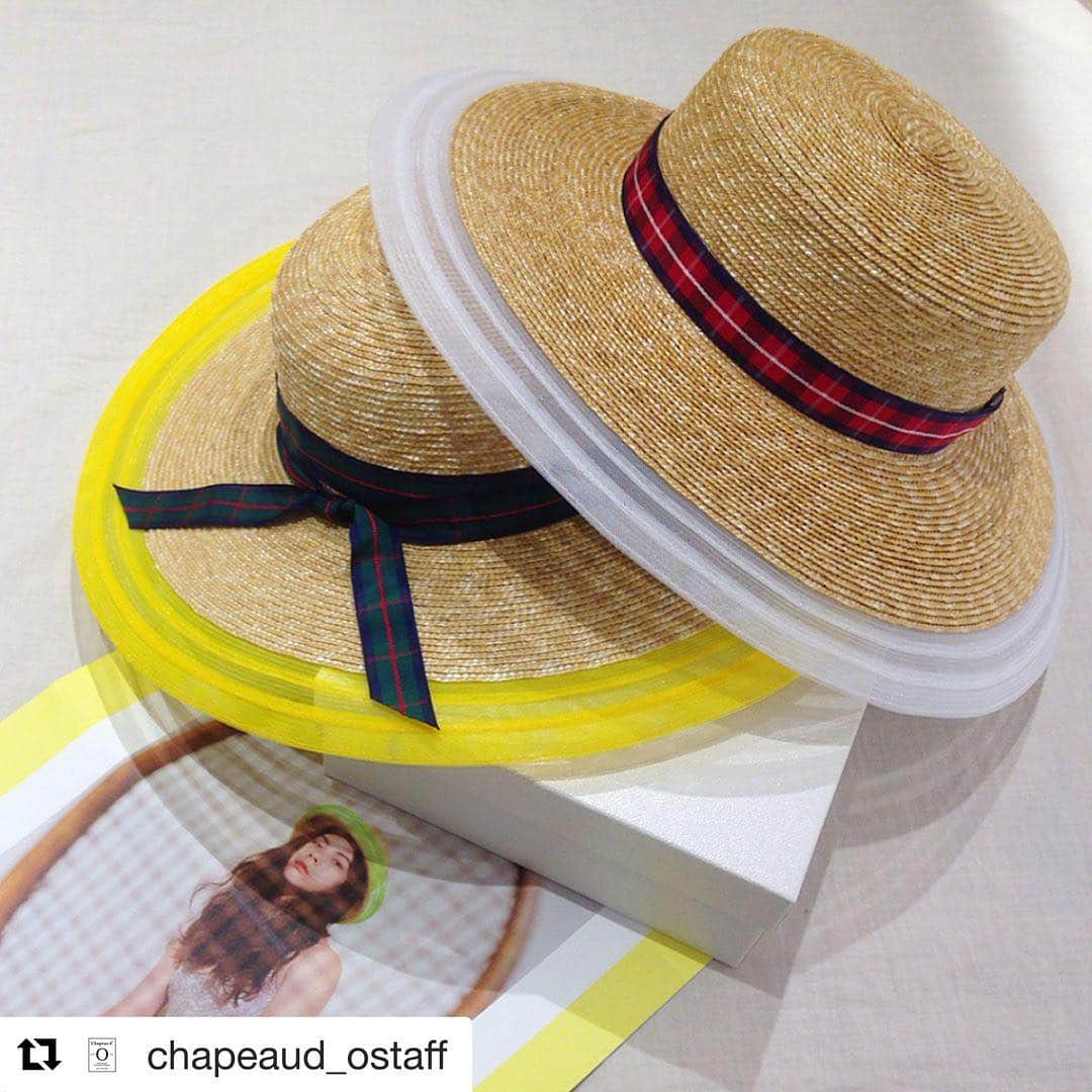 のインスタグラム：「#Repost @chapeaud_ostaff (@get_repost) ・・・ . Chapeau d'O 東急プラザ銀座 . @arthhat . ロングブリムのキャノチェです👒 ブリムエッジがホースヘアーになっていて透け感があり珍しく、とても可愛いデザインになっています✨ . リボンが取り外しが出来るので、カジュアルにもレトロにもモードにもどんな服装にも合わせやすいアイテムです⭐️ . . arth Strow Canotier Long No.885-321103 color : black,white, yellow price : ¥22,000+tax . Chapeau d'O 東急プラザ銀座 東京都中央区銀座5-2-1 東急プラザ銀座4階 📞03-6280-6576 . #chapeau #chapeaudo #chapeaudo銀座 #ginza#tokyo#tokyuplazaginza #hatstore#canotier #キャノチェ #麦わら帽子 #帽子#모자#シャポードオー#シャポードオー銀座#帽子屋#fashion#ファッション#チェック #ブラック #black #white  #instagood #instahat」