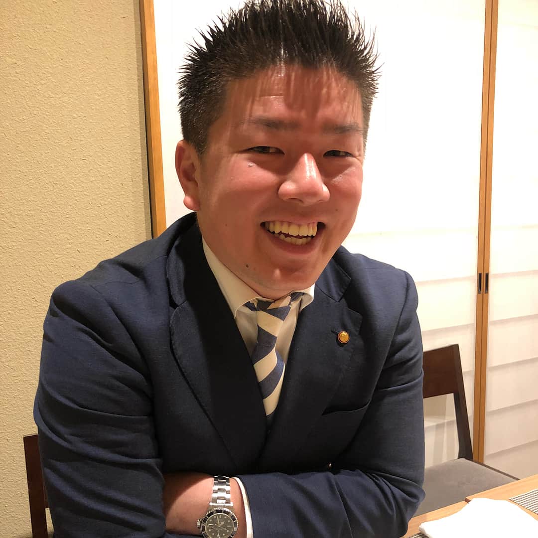 中田翔さんのインスタグラム写真 - (中田翔Instagram)「皆さんお疲れ様です！今からもう寝るところです！！今日もこのメンバーと食事してきました！ 楽しかったな！笑 #中田翔#親友#神戸#ROLOC」3月7日 22時01分 - shonakata_official