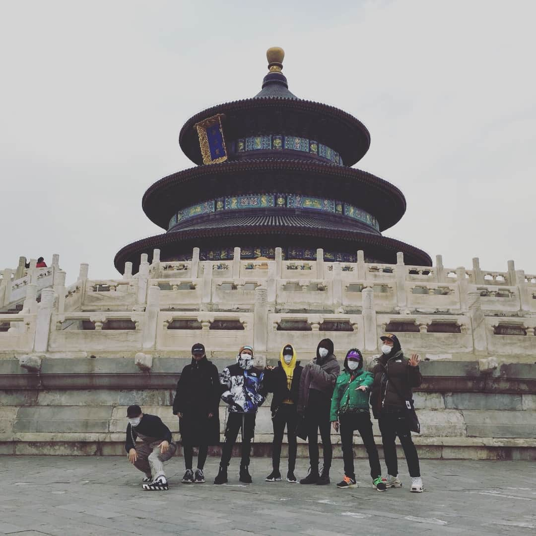 中務裕太さんのインスタグラム写真 - (中務裕太Instagram)「We are in Beijing #北京 #Beijing #generations #北京でも #ぎゅうぎゅうGENERATIONS #わちゃわちゃ #ぎゅうジェネ #ジェネわちゃ #黄色のパーカーは #誕生日プレゼントで #小竹さんから #いただいたお気に入り #CHINATOUR #北京公演 #頑張ります #🇨🇳✨✨」3月7日 22時33分 - yuta_nakatsuka_official