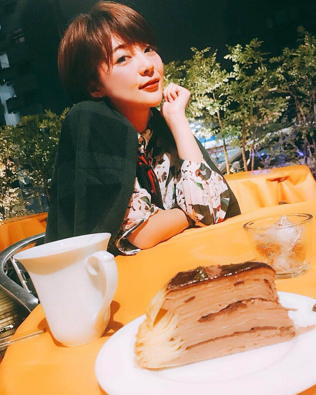 濱野りれさんのインスタグラム写真 - (濱野りれInstagram)「No beer today😘 coffee or sweet is perfect💓 #caffe #nightspot #minatoku#tokyo#roppongr#tea#datenight#afterdinner」3月8日 20時09分 - riregram