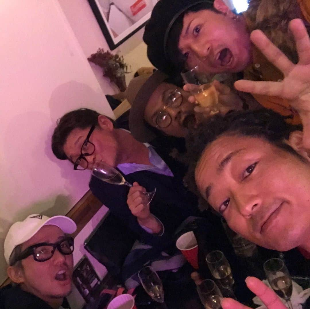 宮良忍（SHINOBU）さんのインスタグラム写真 - (宮良忍（SHINOBU）Instagram)「昨日は、裕太の誕生会🎉 おめでとう🎊 今日は、具志堅会🍺  #誕生日 #山崎裕太 #具志堅会 #カンムリワシ具志堅用高」3月8日 20時16分 - shinobu_miyara