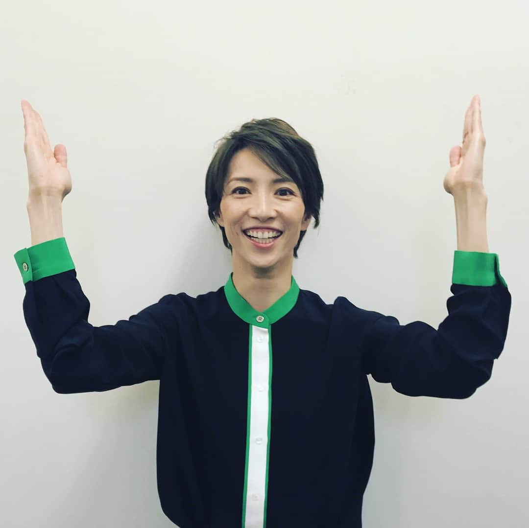 早霧せいなさんのインスタグラム写真 - (早霧せいなInstagram)「ＷＯＷＯＷ「宝塚プルミエール」のナレーターに就任することが決定致しました！  ナレーション初回放送 4/28（土）午後　ＷＯＷＯＷライブ　宝塚プルミエール　宙組特集  詳しくは番組ＨＰをご覧ください。 http://www.wowow.co.jp/stage/takarazuka/  #宝塚プルミエール #WOWOW #ナレーション初✨ #早霧の味」3月8日 14時51分 - seinasagiri_official