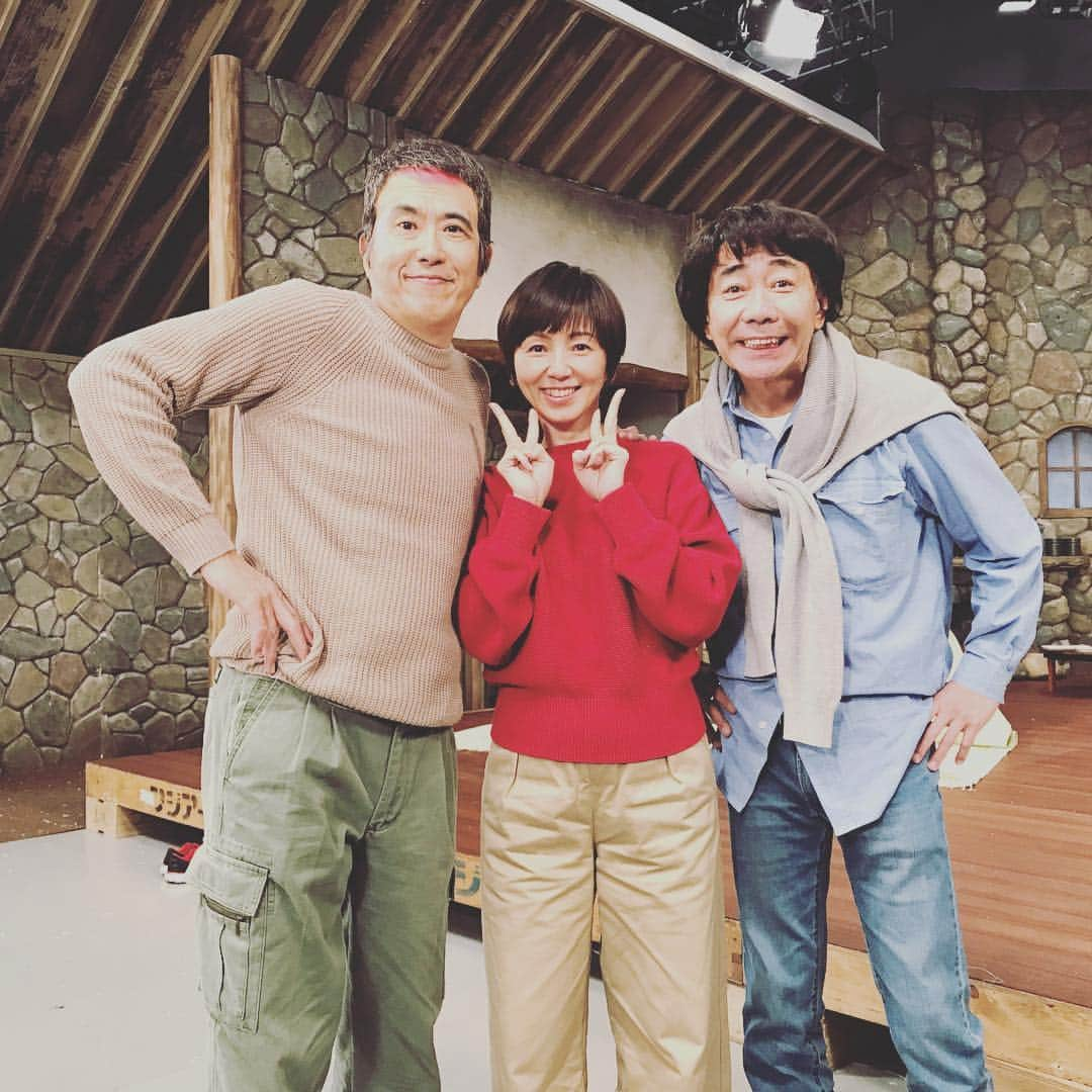 渡辺満里奈さんのインスタグラム写真 - (渡辺満里奈Instagram)「この格好での3ショットは一生ないんだな… ・ ・ #しみじみ #でもそんなもんだな #うん #ありがとう！ #みなさんのおかげでした」3月8日 16時50分 - funnyfacefunny