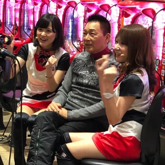 三島ゆかりさんのインスタグラム写真 - (三島ゆかりInstagram)「昨日のP-1パチとも倶楽部😊 見てくださった方が画像送ってくださいました❤️ 今週末の3/10(土)も公開収録で私打ちますので、良かったら応援に来てください✨ お待ちしてます🍎 #p1パチとも倶楽部 #テレビ大阪 #奈良テレビ #スター #錦野旦 #三島ゆかり #川本サリー #スーパードーム大和高田店 #イメージガール #sunnydaygirls #パチンコ #3年ぶりくらい #実践 #大当たり #連チャン #楽しかった #cr真花の慶次2 #3d #今週末 #中村昌也 #ハライチ #岩井勇気 #ゆかりんご #がんばりんご #followme」3月8日 17時22分 - apple340