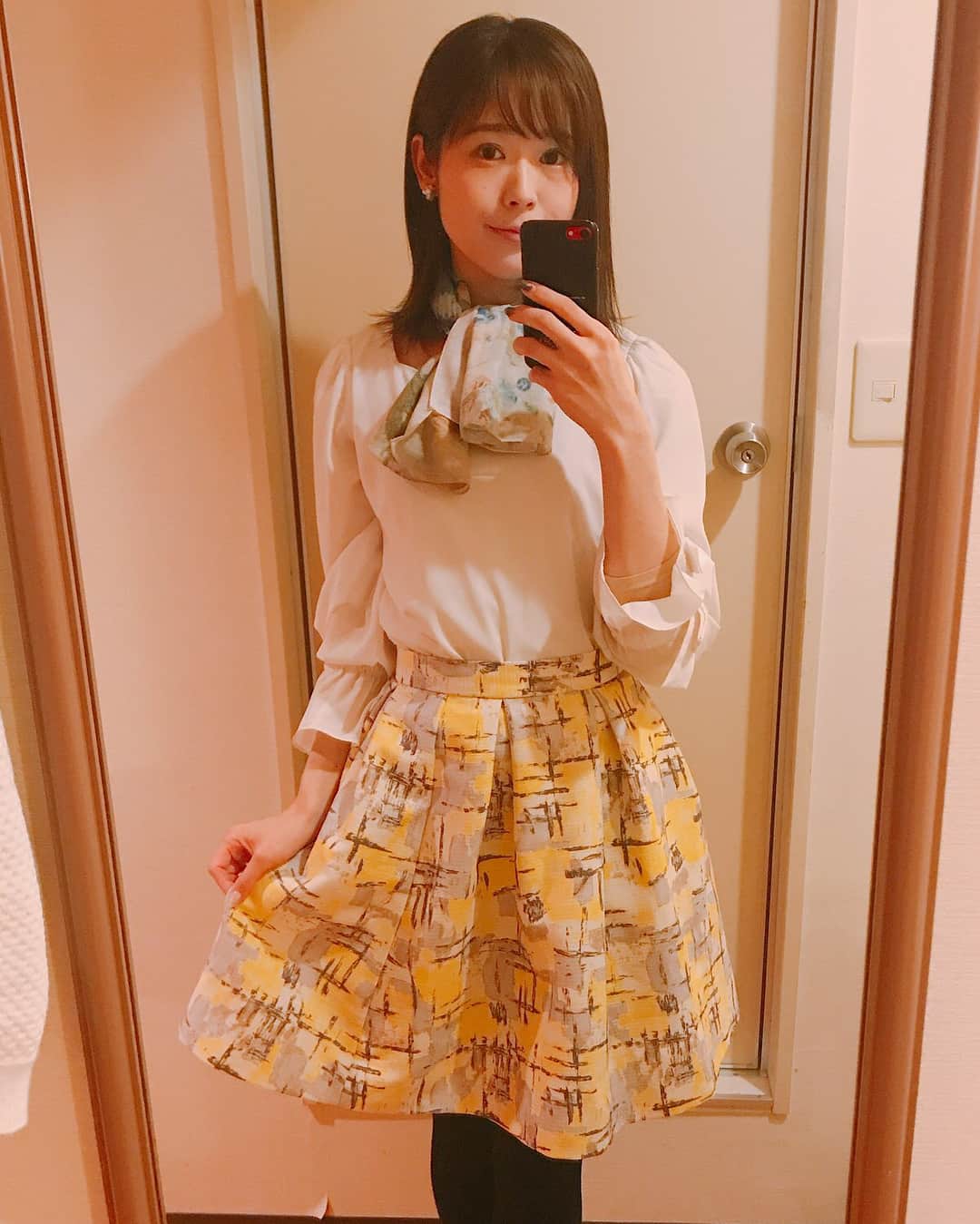 小日向えりのインスタグラム：「ここんとこ春服」