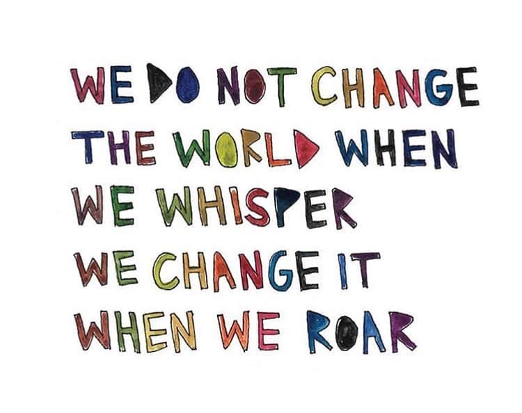セオドラ&カラムのインスタグラム：「“We do not change the world when we whisper, we change it when we ROAR” 🙌🏻🙌🏼🙌🏽🙌🏾🙌🏿 #internationalwomensday @cleowade @chimeforchange」