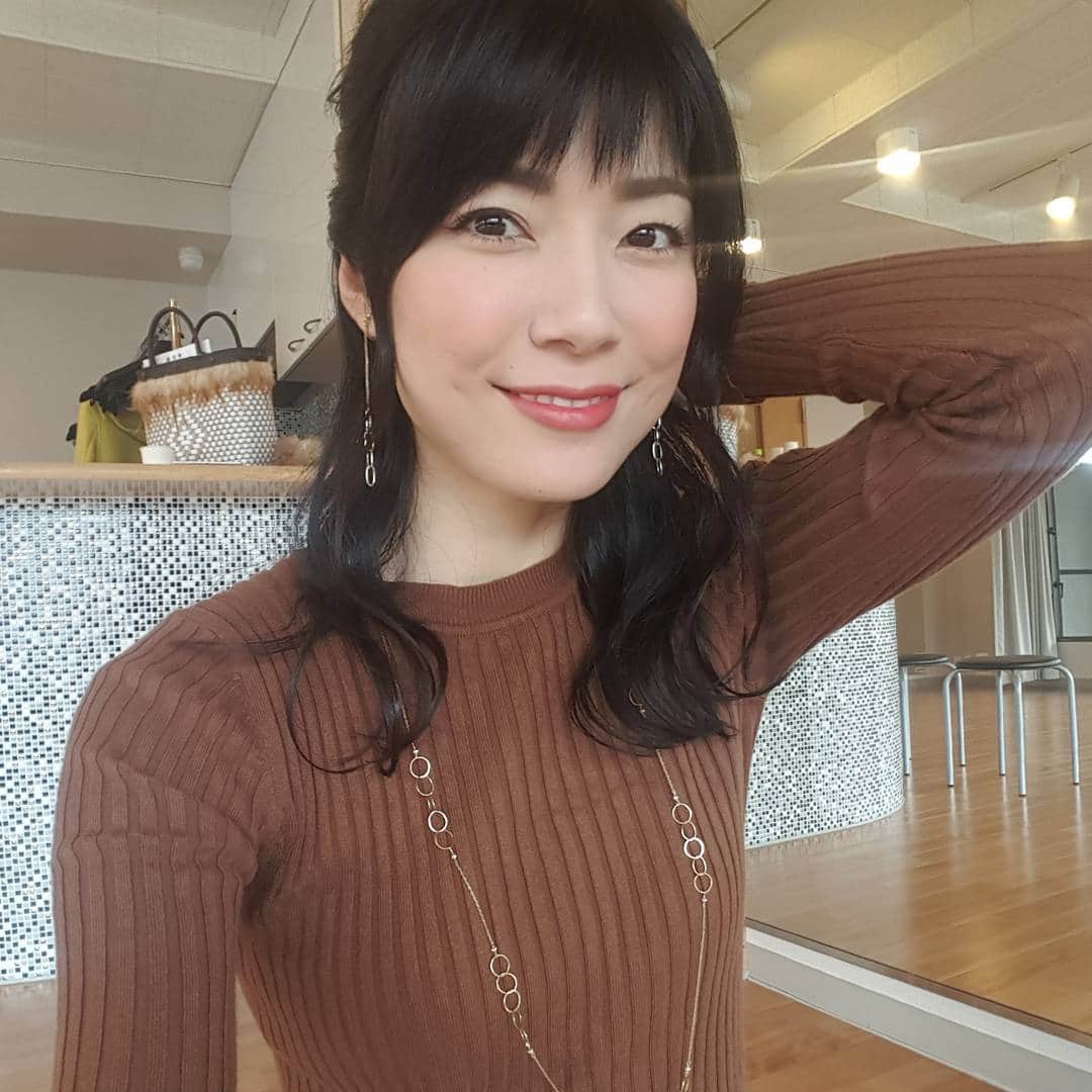 のインスタグラム：「第2土曜日は、築地でウォーキングレッスン❗ レッスン後は、余計に元気になっちゃう💪💪💪✨✨✨ ポスチュアウォーキングpower🌋🌋🌋 #walking #walkinglesson #posturewalking  #tsukiji #tokyo」