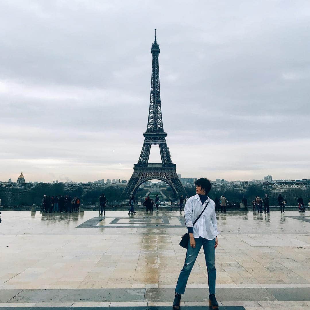 のインスタグラム：「La tour Eiffel」