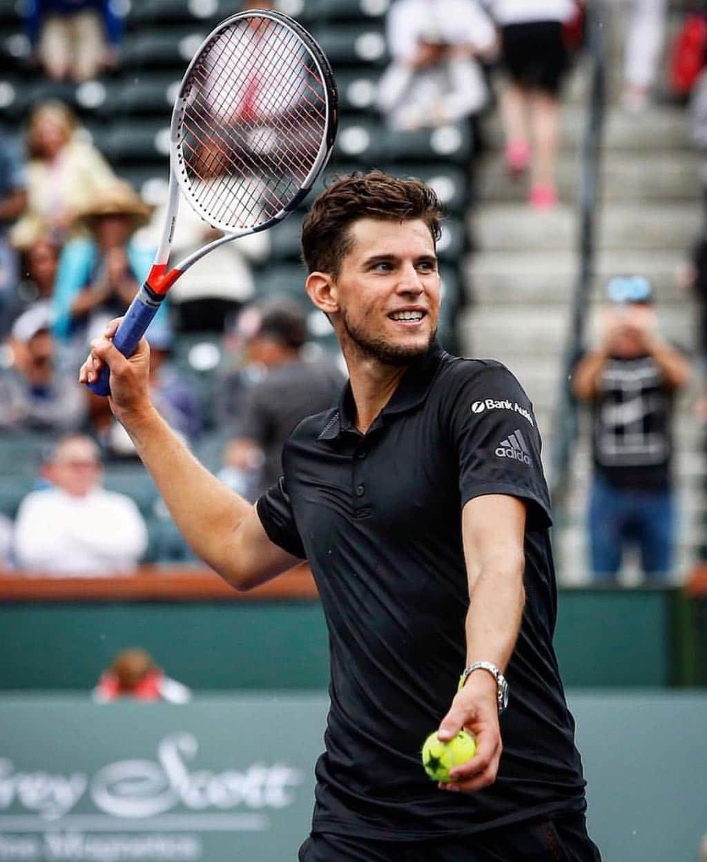 ドミニク・ティエムさんのインスタグラム写真 - (ドミニク・ティエムInstagram)「Good first round today in Indian Wells :) #heretocreate #BNPPO18 #K」3月11日 10時46分 - domithiem