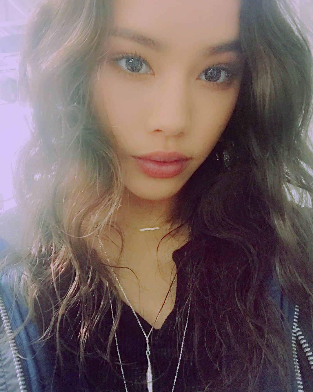 佐原モニカのインスタグラム：「春もあと少し🌸🌸 Wavy hairstyle by @asawakaori 💕☺️」