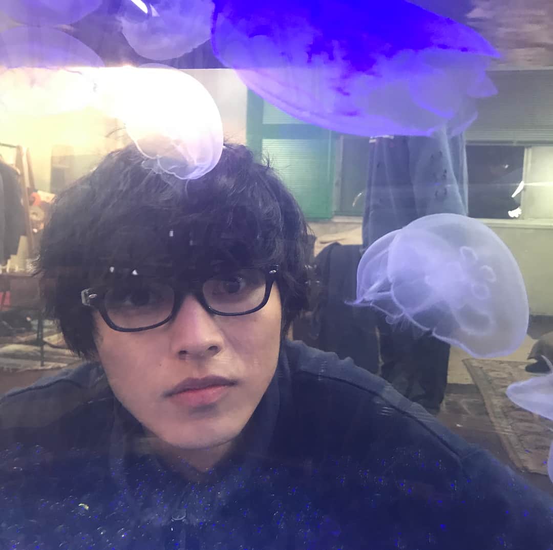山﨑賢人さんのインスタグラム写真 - (山﨑賢人Instagram)「今日で「トドメの接吻」最終回です。 誰も想像できないラストになっていると思います。 是非ご覧ください！」3月11日 21時58分 - kentooyamazaki