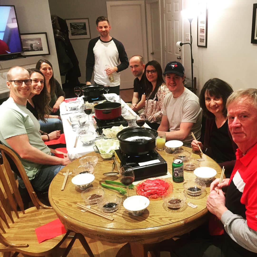 ジェームス・ダグラス・リンドのインスタグラム：「Treating everyone to some shabu shabu. Thanks for the belated birthday party 🎉」