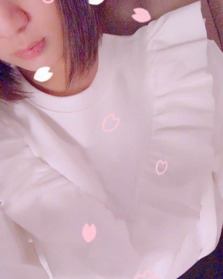 辻本杏のインスタグラム：「仕事いてくる」