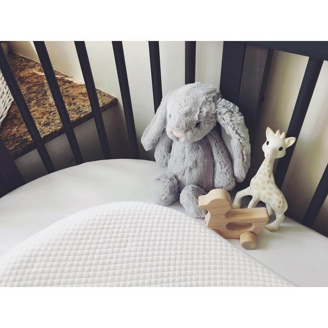 前川香緒里さんのインスタグラム写真 - (前川香緒里Instagram)「出番待ちの子たち。🐰♡ #babyroom」3月13日 15時34分 - i_am_kaori_m