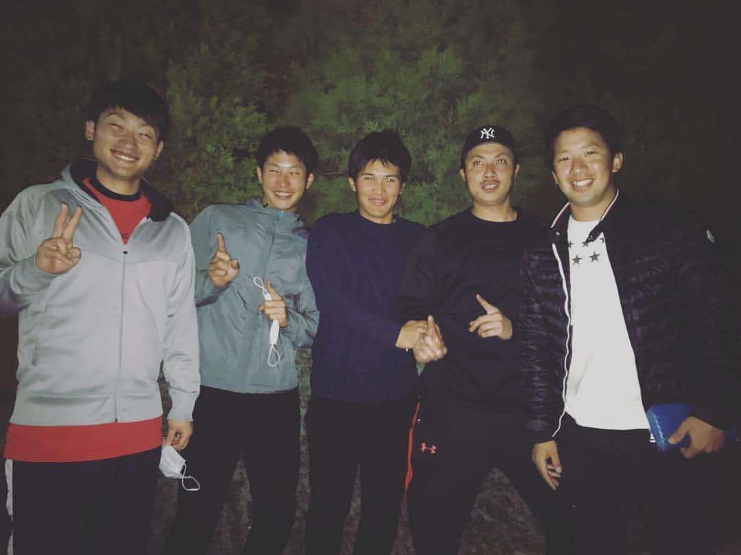 野田昇吾さんのインスタグラム写真 - (野田昇吾Instagram)「昨日は鹿実のメンバーと！ 野球の話や近況報告をじっくりと…  #鹿児島実業#野球部#名古屋メンバー#社会人野球#東海地区#三菱自動車岡崎#豊住康太#福永大志#草野球#くこかける#野畑せんり」3月13日 18時29分 - shogonoda