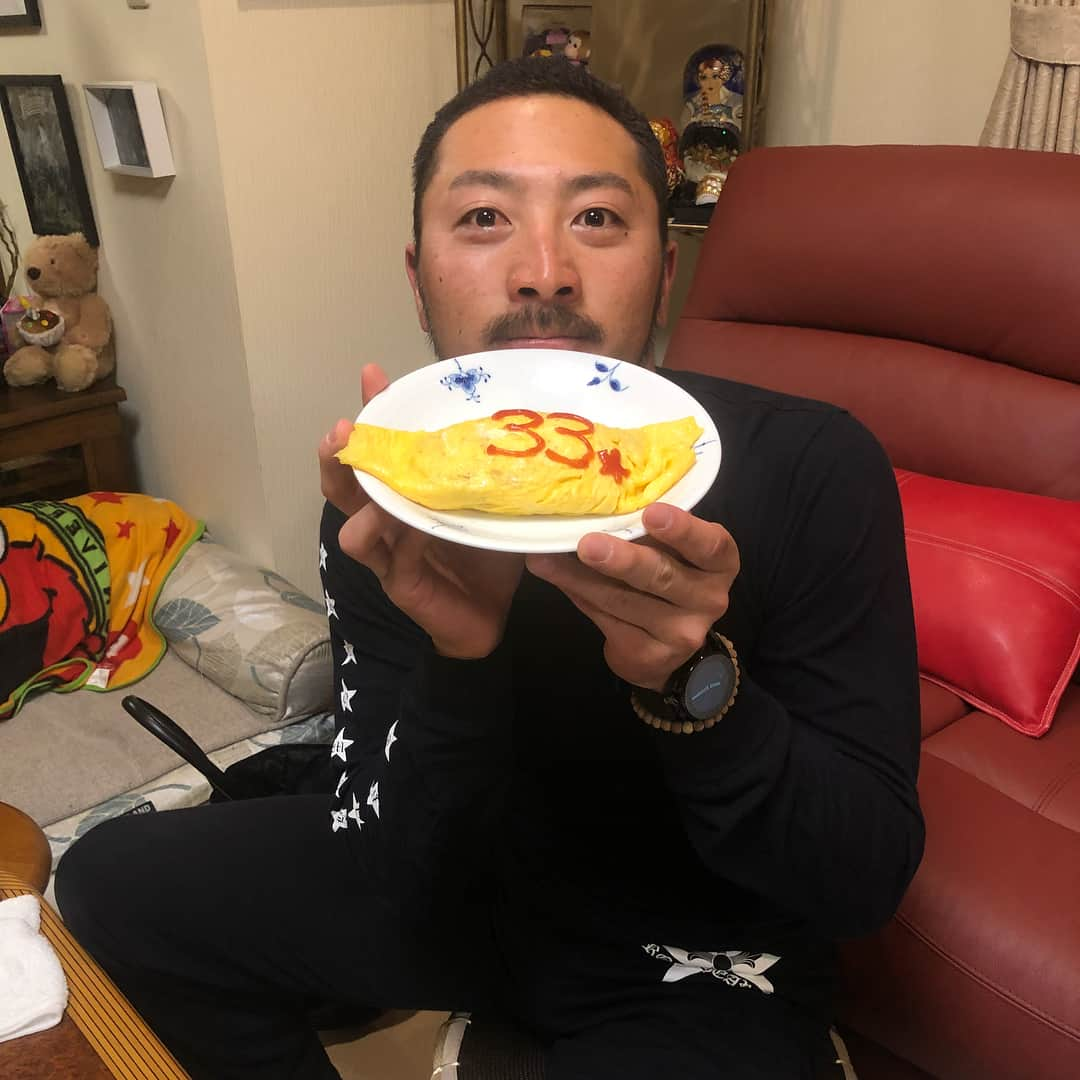 中田翔さんのインスタグラム写真 - (中田翔Instagram)「皆さんお疲れ様です！！今日は、この人達と食事しました！笑！楽しい会になりました！！ピンは変に緊張してた！そりゃ、目の前に守備のスペシャリストいたら緊張するわな！笑！ まぁ、皆さん明日からも頑張りましょう(^.^) #中田翔#菊池涼介#清水優心#石井一成」3月13日 19時53分 - shonakata_official