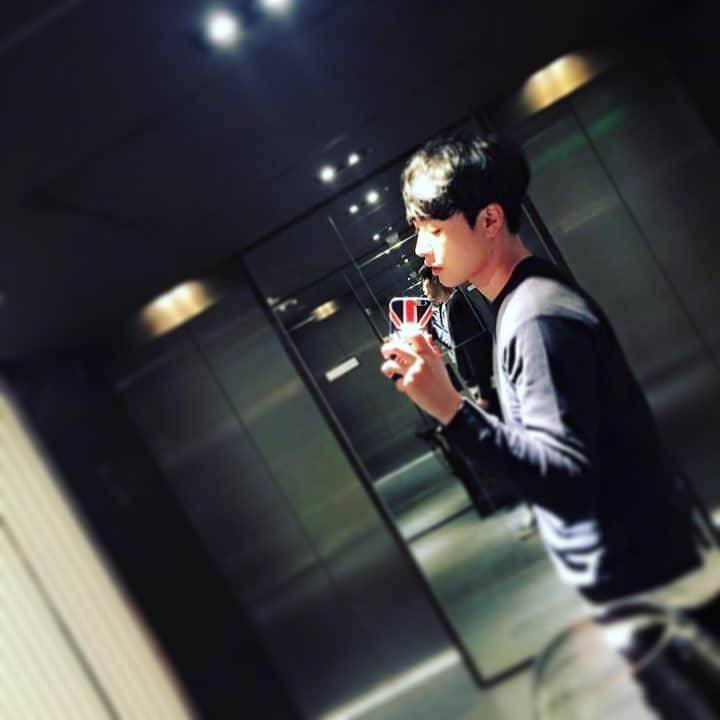 パク・ミヌのインスタグラム：「🍭」