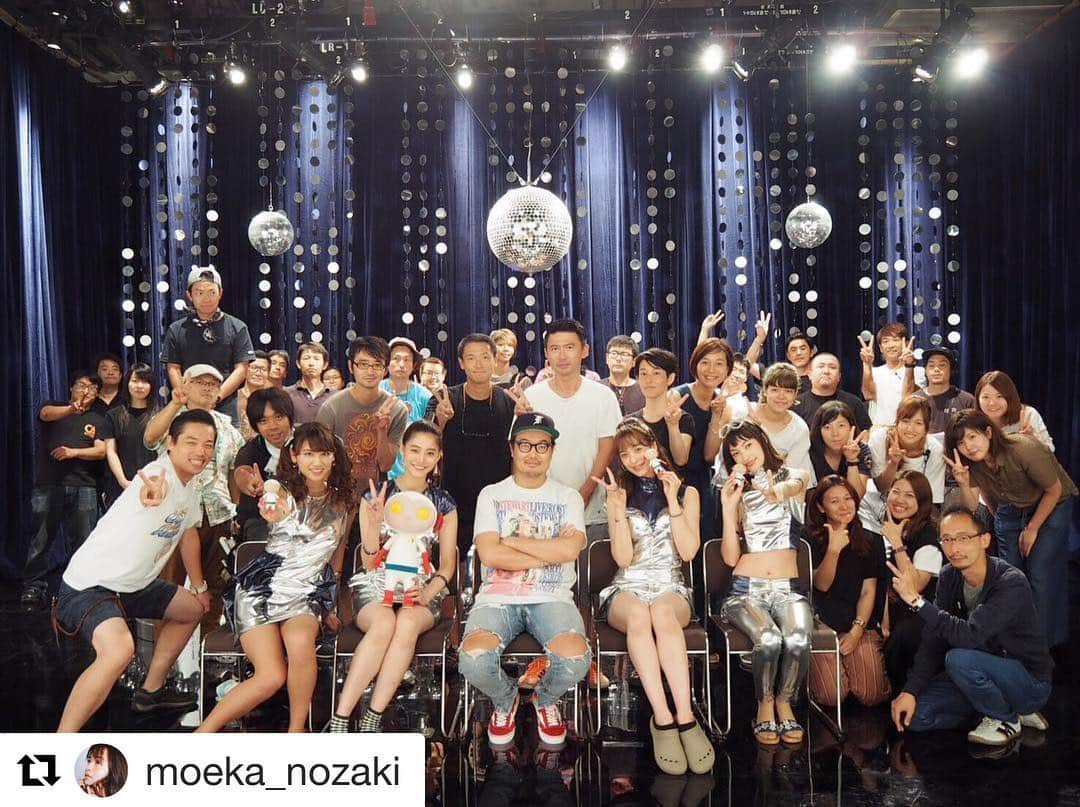 フジテレビ「ラブラブエイリアン2」さんのインスタグラム写真 - (フジテレビ「ラブラブエイリアン2」Instagram)「#Repost @moeka_nozaki with @get_repost ・・・ ラブラブエイリアン2👽❤️ 最終回までご視聴 ありがとうございました🍑  拙い力不足な私を支えて下さった 素敵なスタッフの皆さんと キャスト、 観てくださったみんなの おかけでこの作品に 携われて本当に良かったと、 心から思います。  また皆様と宇宙人に いつか会えますように❤️」3月14日 10時36分 - lovelove_alien