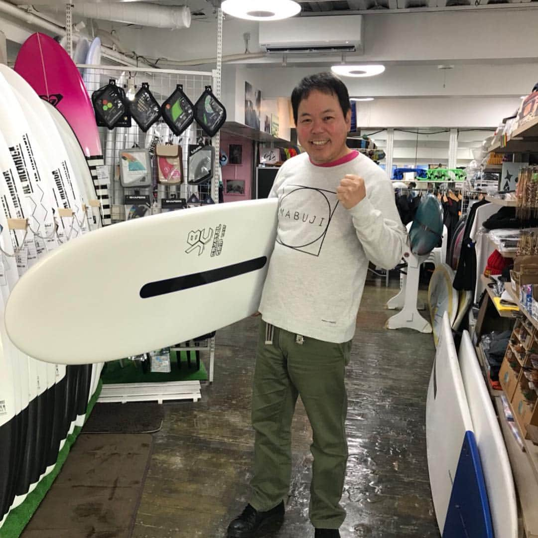 ほんこんさんのインスタグラム写真 - (ほんこんInstagram)「波情報🌊サーフィン🏄終了 セットで腰 腹かな？早い #波情報 #mabujigraphic  #コーストライン #海蔵kaizou  #冨くら #ほんこん #ほんこんさん」3月14日 11時20分 - hongkong2015_4_9