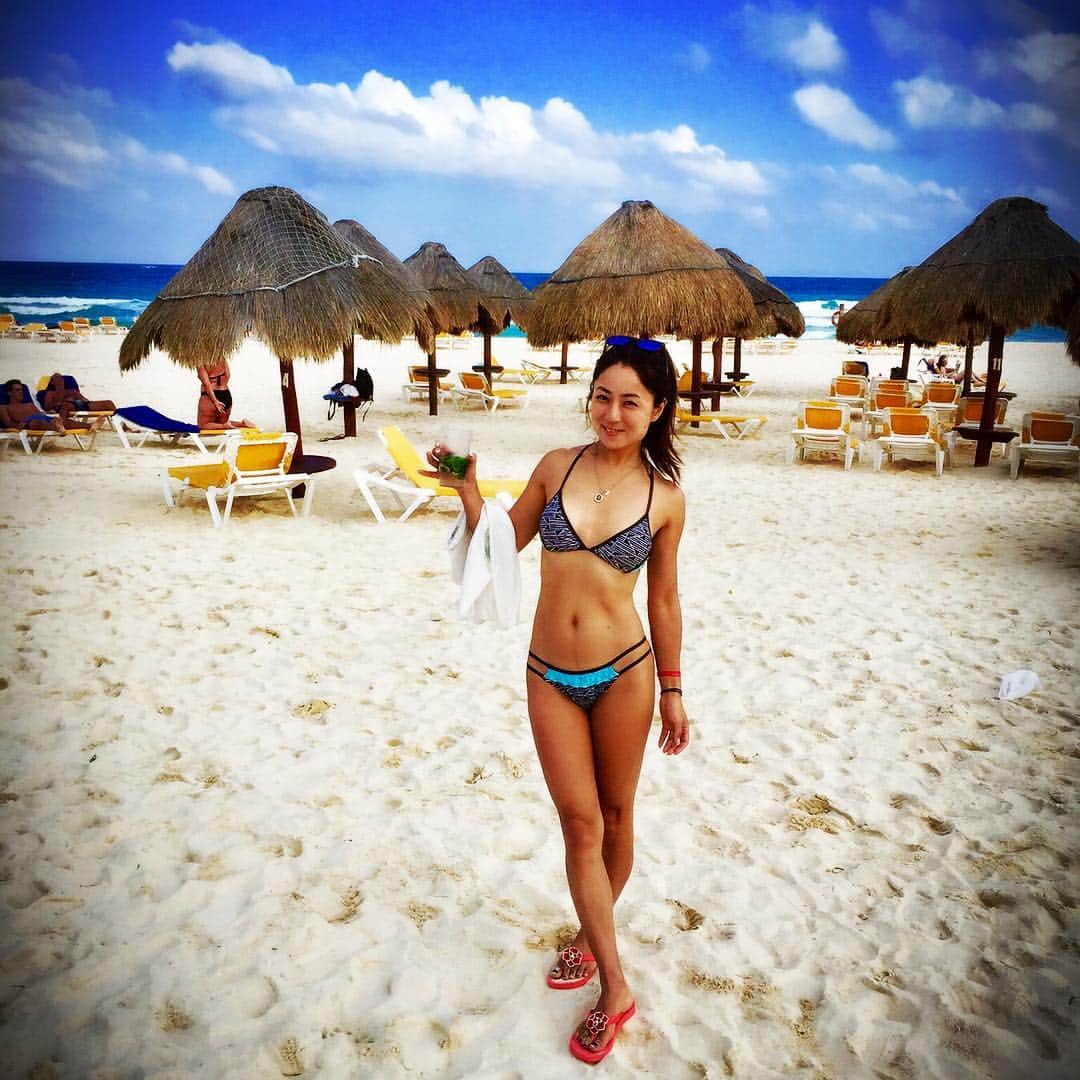 上田ユキエさんのインスタグラム写真 - (上田ユキエInstagram)「🇲🇽mojito🍹#billabong #ronin #beach #mexico #cancun #trip #explore #snowboarder #life @billabongwomensjp @ronineyewear @yukie_ueda」3月14日 12時02分 - yukie_ueda