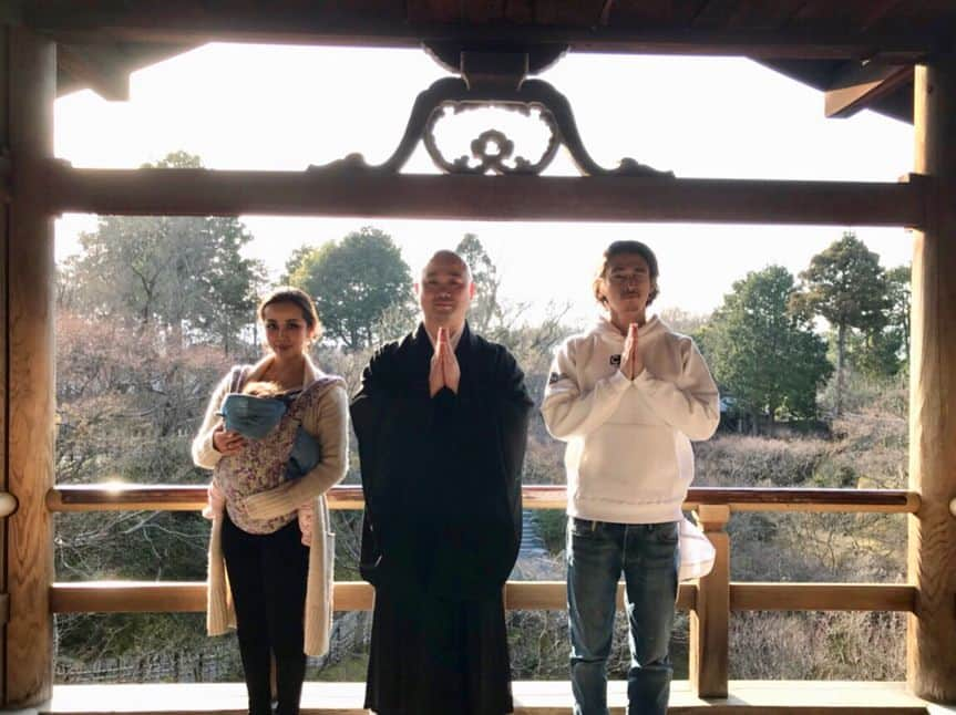 PINKYさんのインスタグラム写真 - (PINKYInstagram)「Kyoto⛩🌸✨ . 主人がお世話になっている方々に、とびっきりの京都ツアーに連れて行っていただきました😊🙏⛩🌸✨ .  南禅寺と東福寺を巡り、住職さんに説明をしていただきながらお寺の歴史を学び、美しい風景を堪能させていただき、国宝を特別に見学させていただいたり、本当に素晴らしい体験をさせていただきました✨🙏✨ . 京都グルメも堪能させていただいて、もう最高🤤💖🥢 . 大感謝です✨🙏✨ ・・・ #love #happy #family #感謝 #京都 #南禅寺 #東福寺 #赤垣屋  #baby #babygirl #Amatobaby #momlife #hubbywifey #parentslife #生後8ヶ月」3月14日 20時14分 - shanti_pinky_shanti