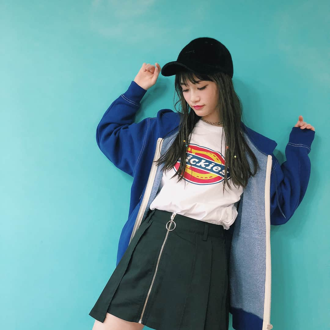 生見愛瑠さんのインスタグラム写真 - (生見愛瑠Instagram)「🌏💙 #めるのふく #めるサイズ #blue #ootd」3月14日 20時23分 - meru_nukumi