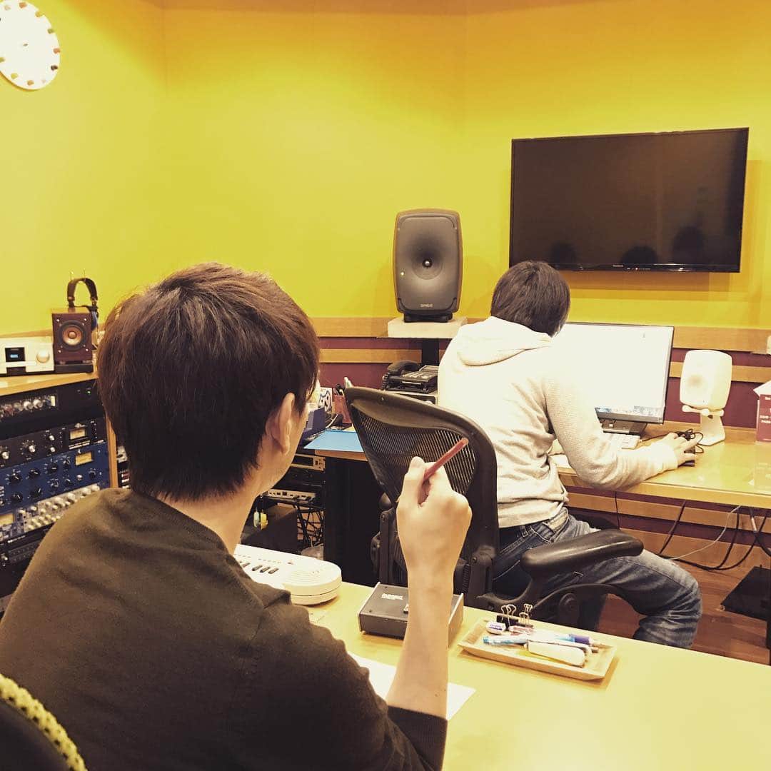 木村良平さんのインスタグラム写真 - (木村良平Instagram)「ソロ曲のTDに参加させてもらってるなう。 #企画ミニアルバム #みなさん本当にありがとうございます」3月14日 21時00分 - ryouhey_drunk