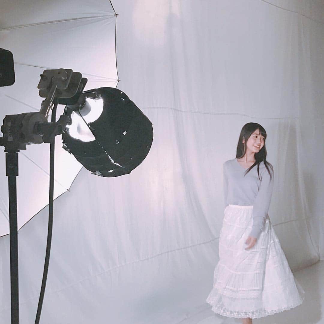 乃木坂46さんのインスタグラム写真 - (乃木坂46Instagram)「本日のオフショットは#久保史緒里 さん📸3期生の対談もお見逃しなく！  #N46MODE #乃木坂46 #久保史緒里」3月15日 20時50分 - n46modeofficial