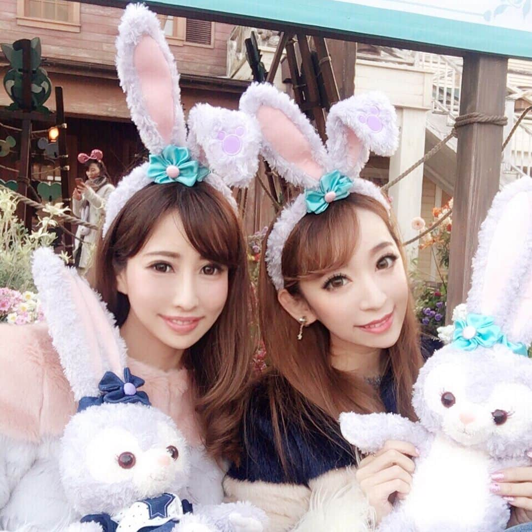 青木りえさんのインスタグラム写真 - (青木りえInstagram)「🐰 🐰 🐰 Disneysea🎠 #楽しかった ー💖 #ステラルー 可愛すぎました🐰🐰💕 #ディズニーシー が遊園地の中で一番好きです💓 #まだ少し寒かったので #モコモココート で #ちょうど良かった ☺️ #ステラルー 💖 #Disneysea 🐰🐻 #stellalou 🐰💕」3月15日 14時54分 - aokirie0418