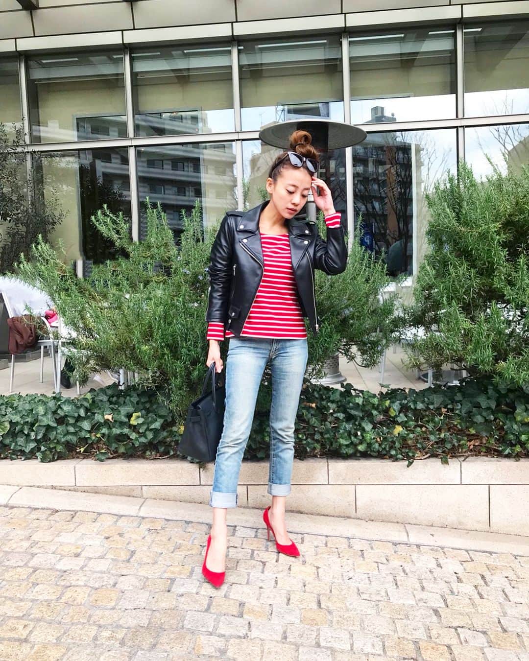 あびる優さんのインスタグラム写真 あびる優instagram 今回 初めてお泊まりで父子旅 に行ってるお二人さん 彼女が産まれてからお泊まりでパパと2人でお出かけは初めての事 私は1人の時間を過ごしたり友人との時間を過ごしたり でも頭の片隅では常に