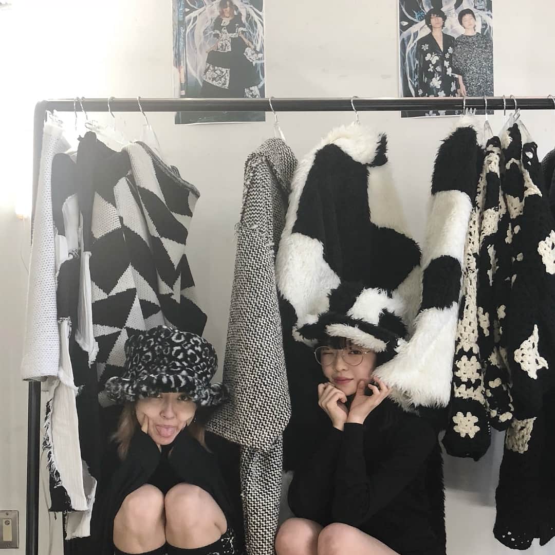 田中芽衣（めいめろ）さんのインスタグラム写真 - (田中芽衣（めいめろ）Instagram)「@i._k.u.m_.i さん📸 お洋服可愛すぎて、そしてIKUMIさんお綺麗すぎる... 👚届くのが楽しみでたまらないです」3月15日 19時35分 - mei_tnk