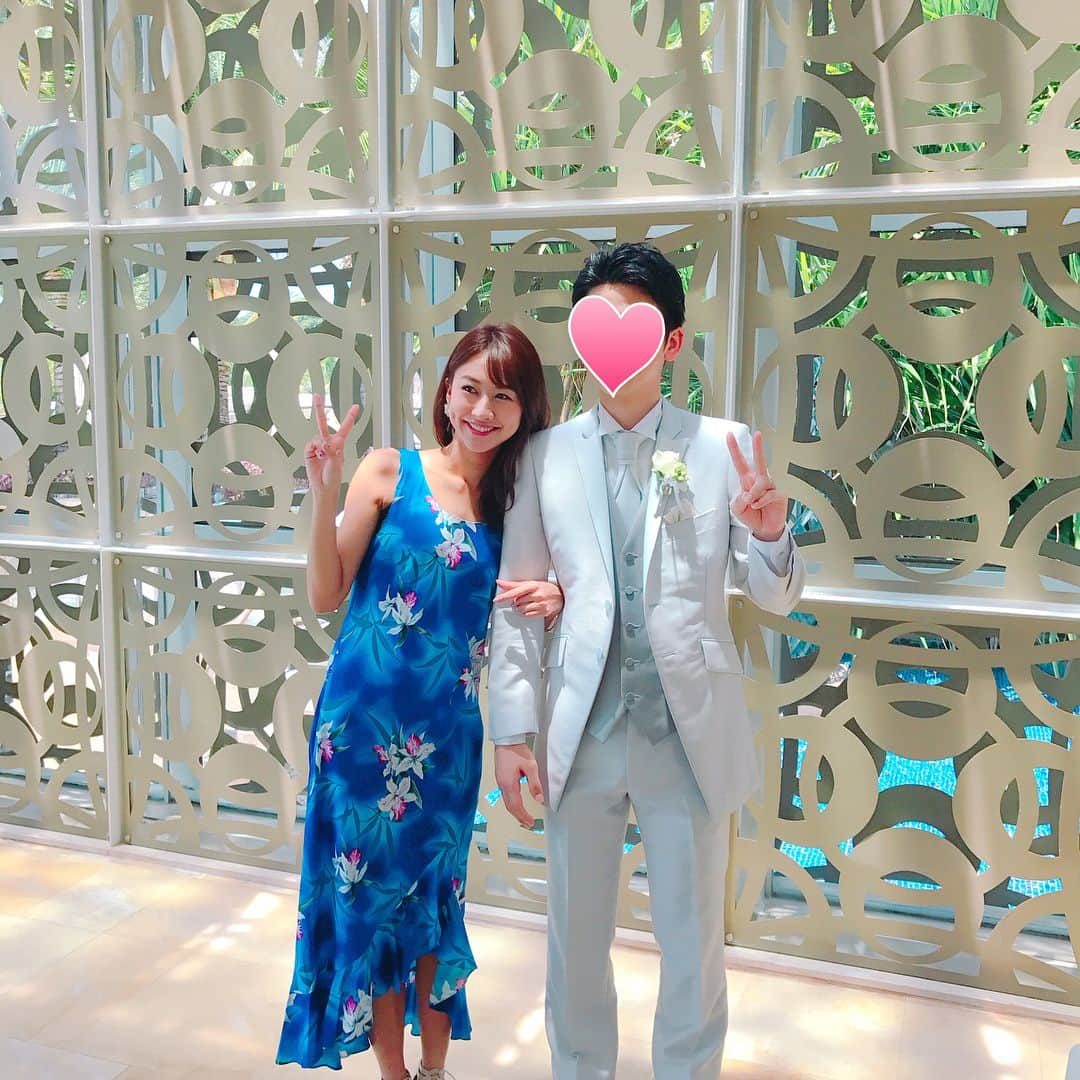 澤田南さんのインスタグラム写真 - (澤田南Instagram)「. 弟の結婚式でバリへ🌴 海の見えるチャペルが素敵なところでした💒✨ ずっと一緒に住んでいたのでちょっと寂しい気持ちもあるけど、家族ともゆったり過ごせて幸せな時間でした…💓 しかし帰国してから花粉症がすごい🤧 . 私もしっかり楽しませてもらったので、明日からまた頑張ります♡明日はいよいよ今年初のボートレースSGが始まります👑 ぜひ見てくださいね〜👀♥️ . #indonesia #bali #nusadua #themulia #muliabali #muliahotel #muliaresort #marry #chanel #resort」3月15日 22時53分 - sawada_minami