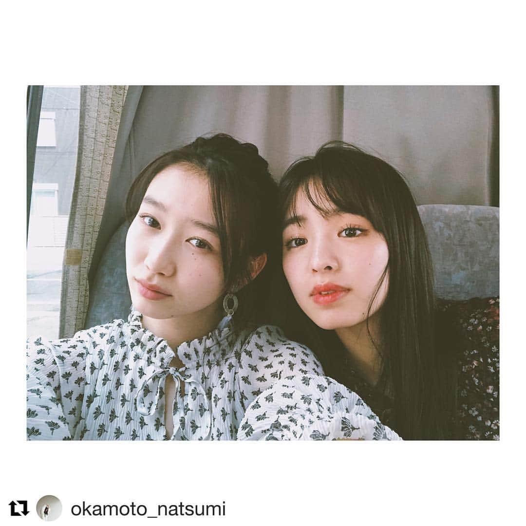 横田真悠さんのインスタグラム写真 - (横田真悠Instagram)「☺︎☺︎☺︎ ちなみに、 2人で笑いすぎてたら頭ぶつけた、 おやすみなさい、 #Repost @okamoto_natsumi with @get_repost ・・・ . 今日も まゆうのおかげで たくさんわらったよ ろけばすとなりっぴ」3月16日 0時35分 - yokota_mayuu