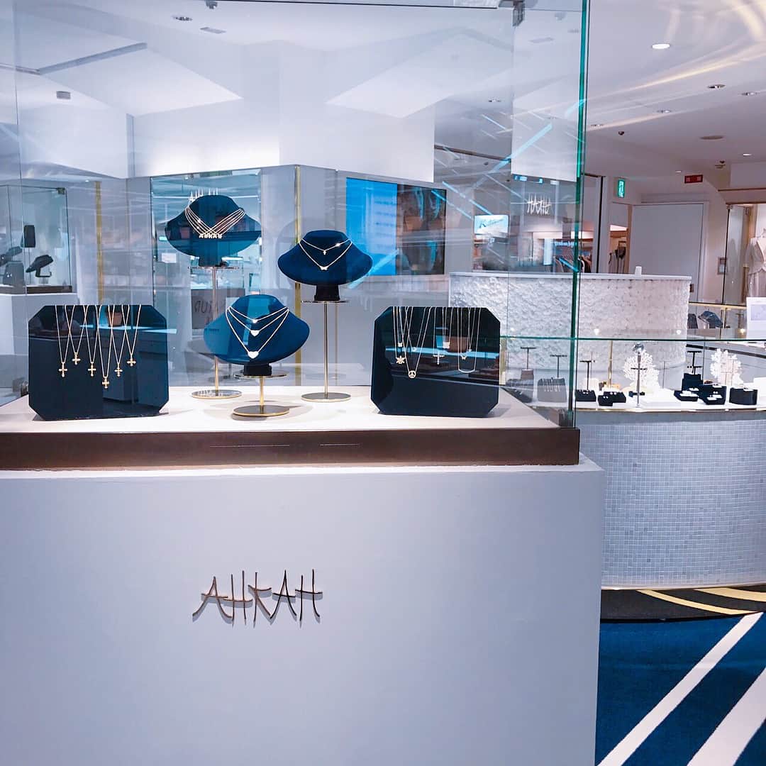 アーカーのグルメインスタ