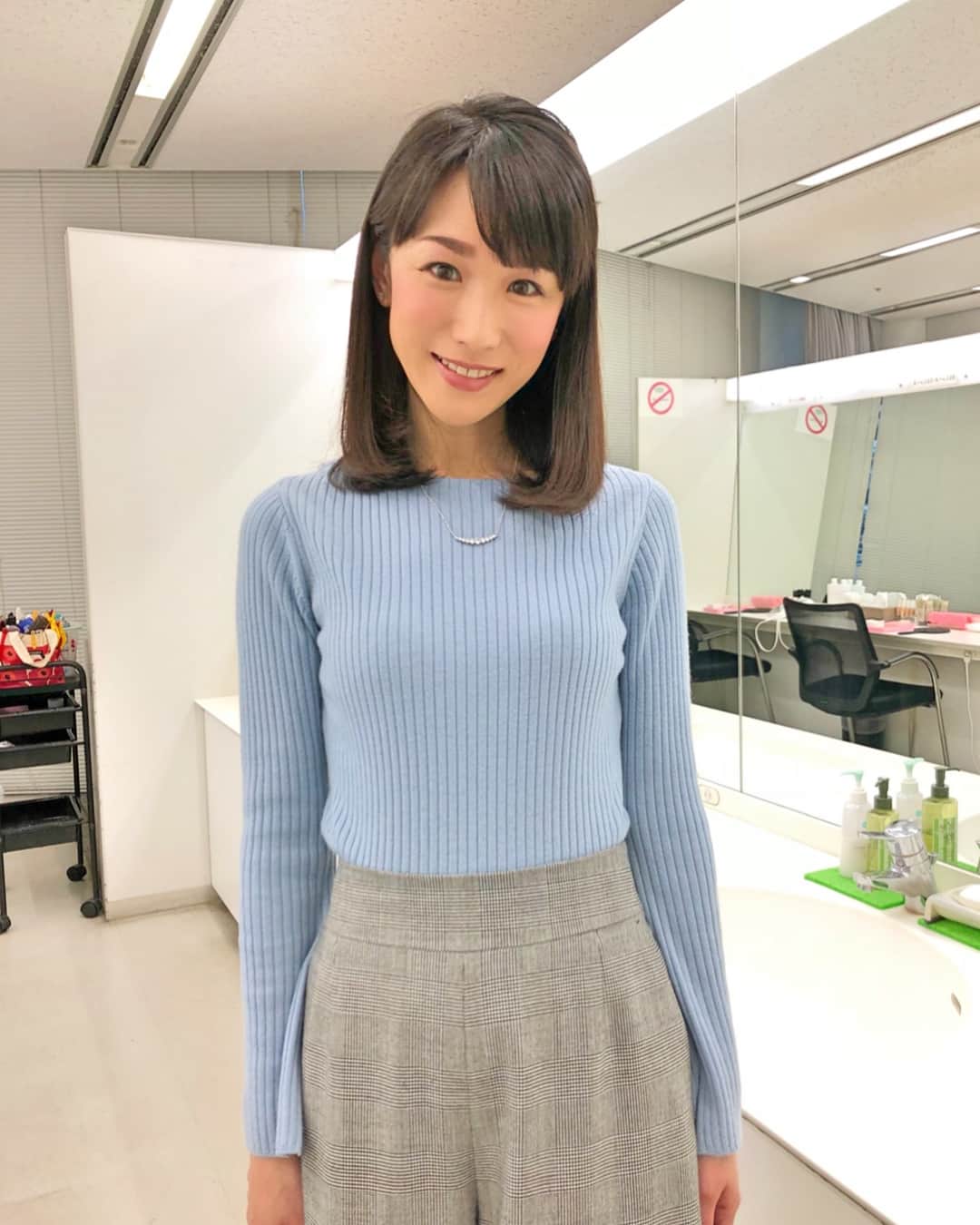 透けコラ  堂真理子さんのインスタグラム写真 - (堂真理子Instagram)「昨日、木曜日の衣装は、 ニット、ワイドパンツ : #NOLLEYS #ノーリーズ  でした！ 今日もオンエア頑張ります♫ #堂真理子 #アナウンサー #テレビ朝日 #スーパーjチャンネル」3月16日 16時50分 - mariko_do