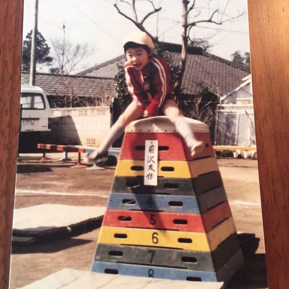 前澤友作さんのインスタグラム写真 - (前澤友作Instagram)「5歳の時にすでに8段飛んでたらしい笑。  When I was 5 years old. This is not Donald Judd😁」3月17日 7時44分 - yusaku2020